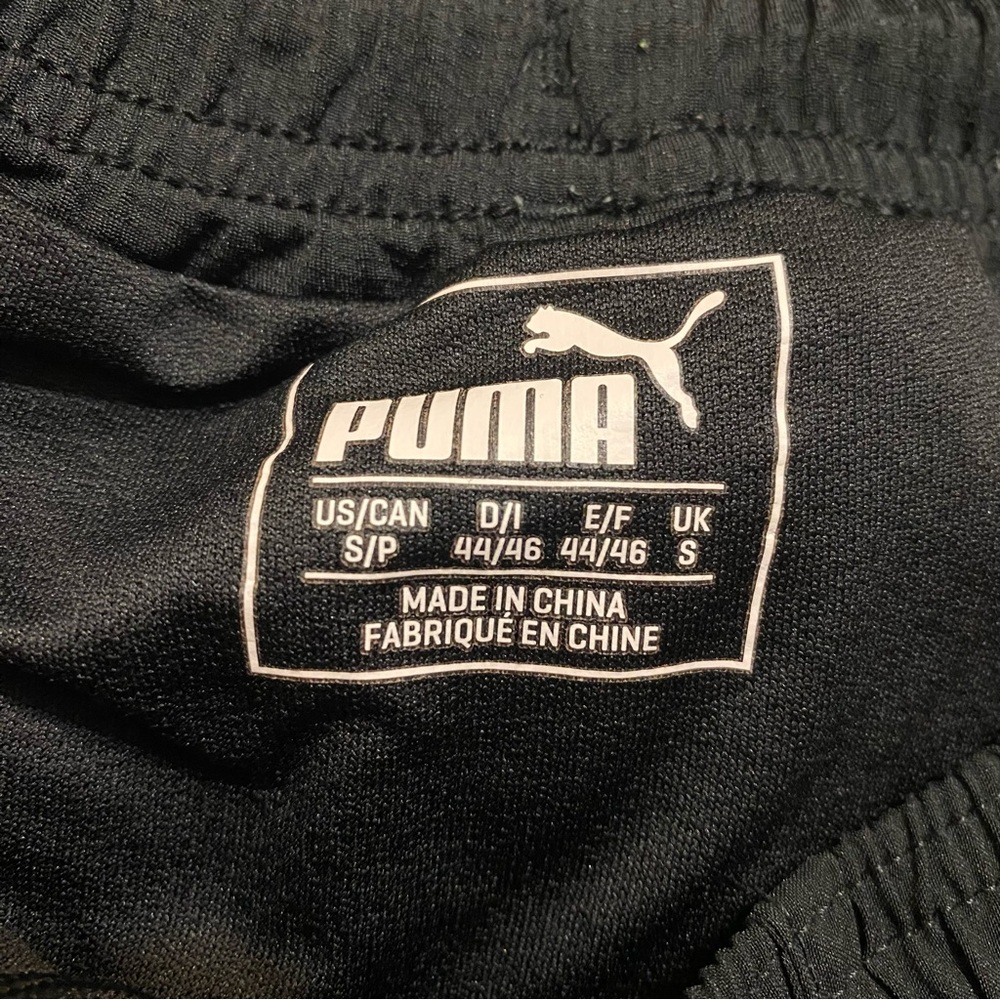 Puma Small Black Workout Shorts - Picture 8 of 10
